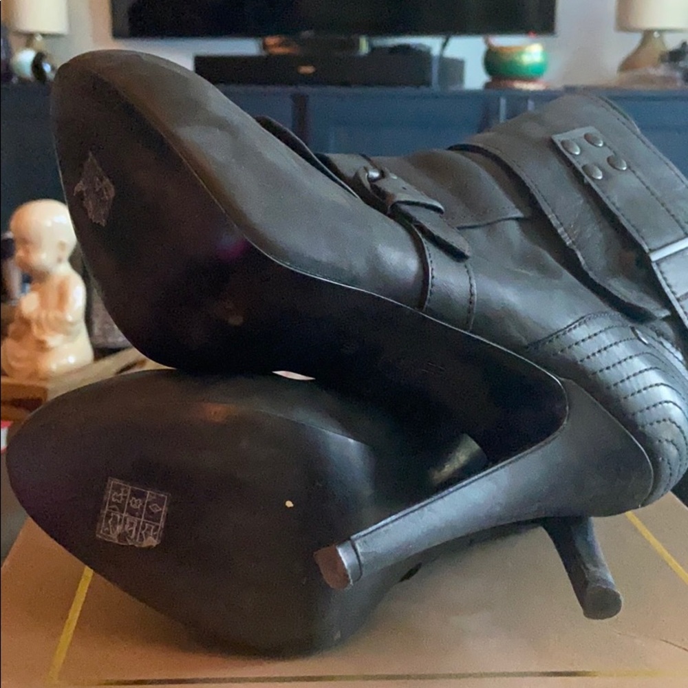 Ash Booties - Picture 4 of 4